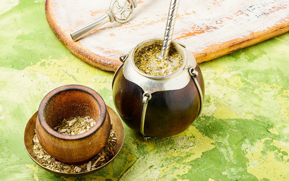 Erva-mate: mais que chimarrão! 1 Chimarrão na cuia